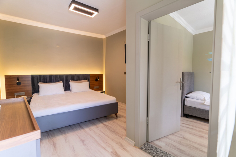 Bedroom 3, Assos Kayalar Blue Beach Hotel, Ayvacık