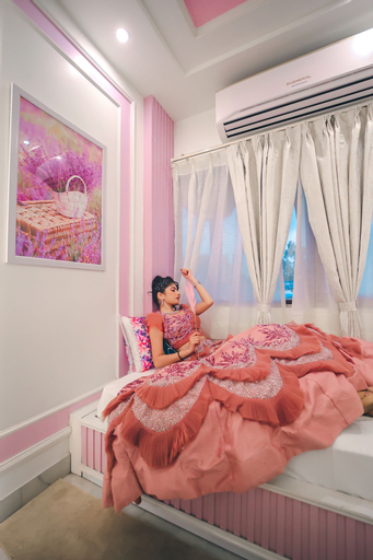 Bedroom 30