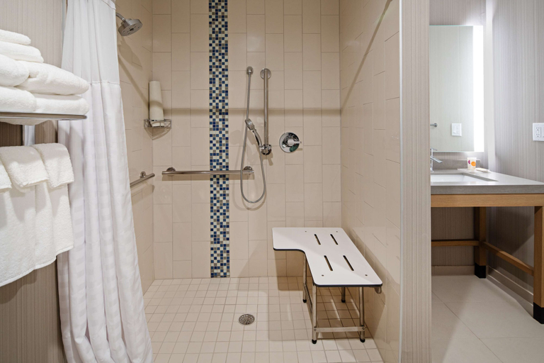 Bathroom 4, Hyatt Place Bakersfield, Kern