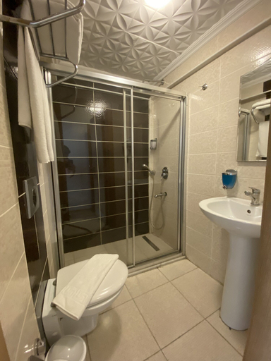 Bathroom 5, Polanin Hotel, Fatih