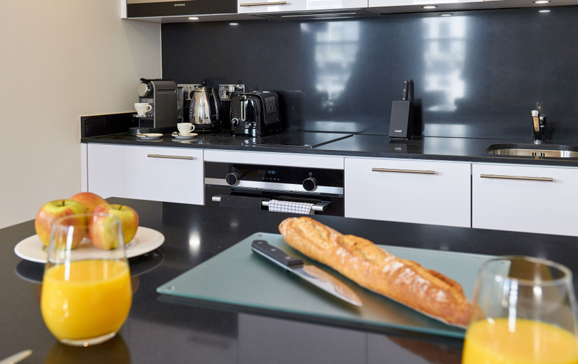 Food & Drinks, Cheval Harrington Court at South Kensington, London