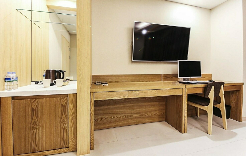 Others 4, Time Square Hotel, Yangsan