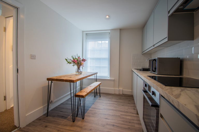 Others 4, 2 Bedroom Flats in Covent Garden, London