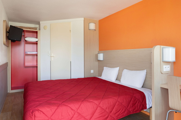 Bedroom 2, Hotel Première Classe Chalons-en-Champagne, Marne