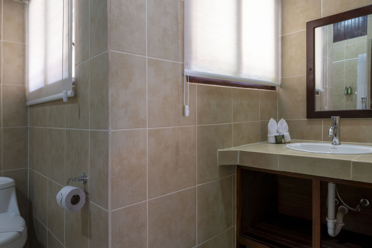 Bathroom 4, Fuego del Sol, Garabito
