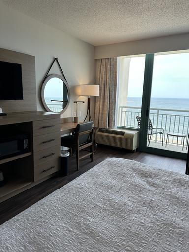 Bedroom 3, Hampton Inn Virginia Beach-Oceanfront South, Virginia Beach