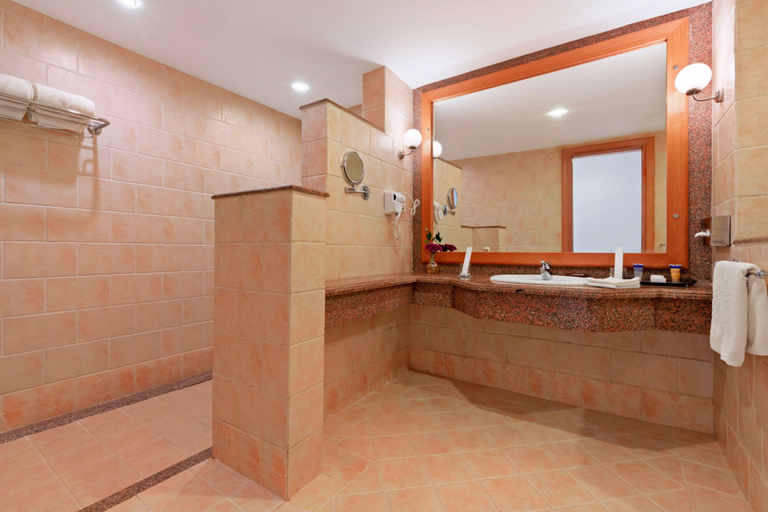 Bathroom 5, Pickalbatros Dana Beach Resort - Hurghada, Safaja