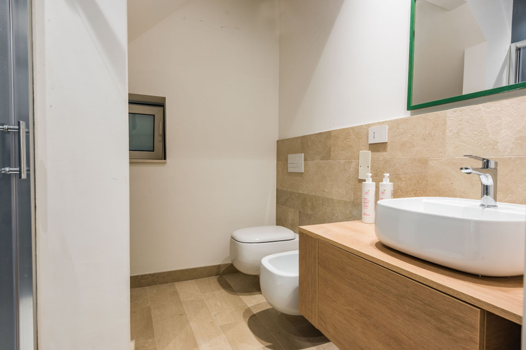 Bathroom 2, Giudecca Apartments by Wonderful Italy, Syracuse