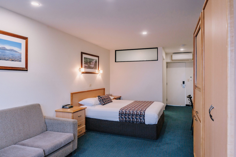 Bedroom 2, 429 Apartments and Suites, Hobart