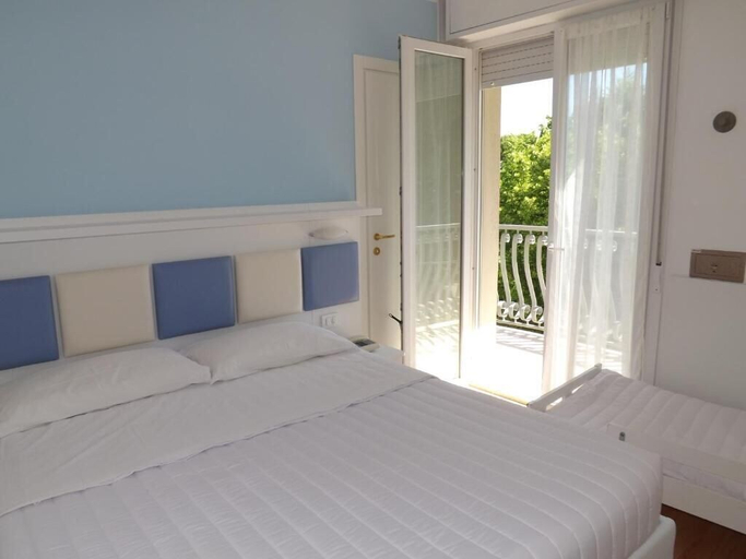 Bedroom 3, Hotel Gioiosa, Forli' - Cesena