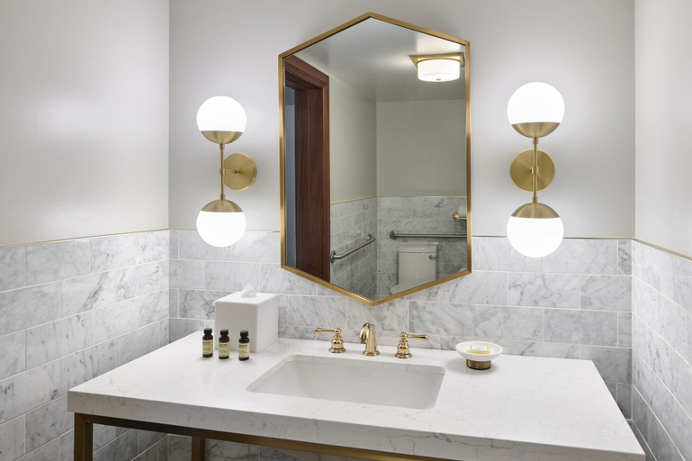 Bathroom 29
