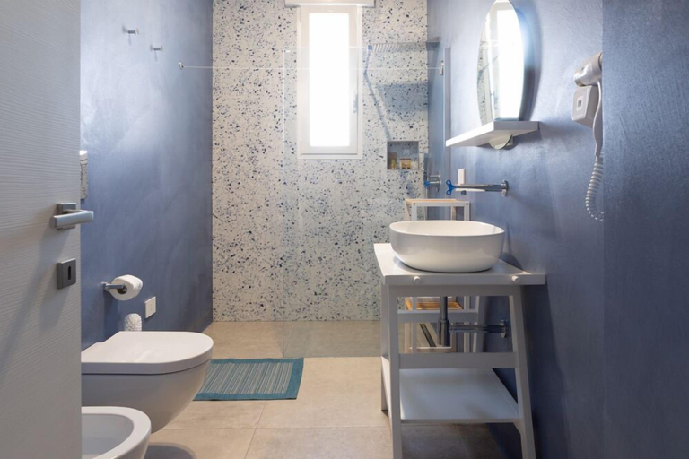 Bathroom 5, DomusTerraMare, Lecce