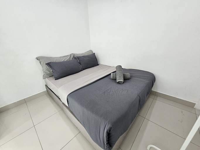 Bedroom 2, Maritime Suites by The Only Bnb, Pulau Penang