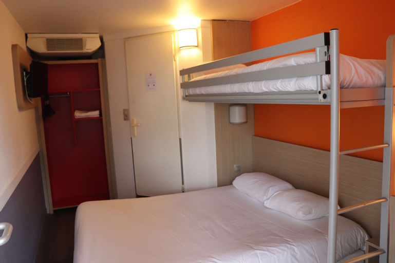 Bedroom 12