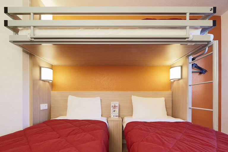 Bedroom 3, Premiere Classe Chantilly Sud-Luzarches, Val-d'Oise