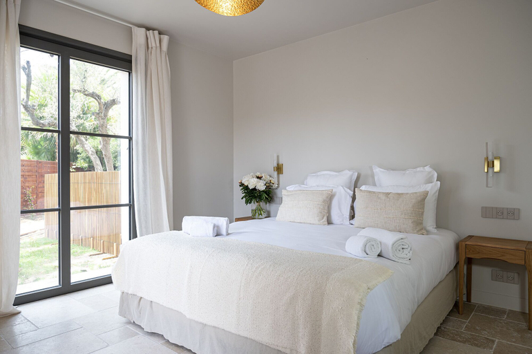 Bedroom 3, Hotel Lou Cagnard, Var