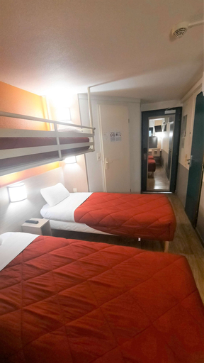 Bedroom 22