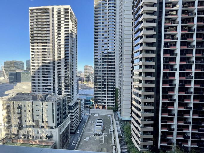 Exterior & Views 2, ReadySet Apartment at Midtown, Melbourne