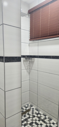 Bathroom 4, Rosewood Country Lodge, Bojanala