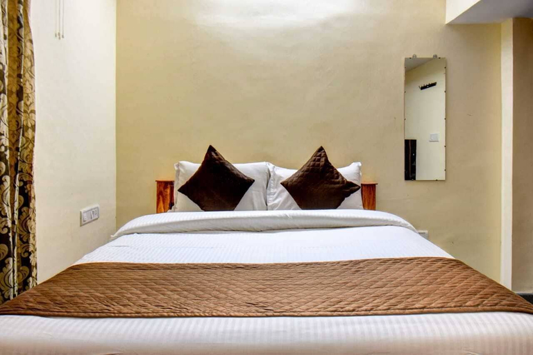 Bedroom 3, Sunrise Guest House - Urban Express, Mysore