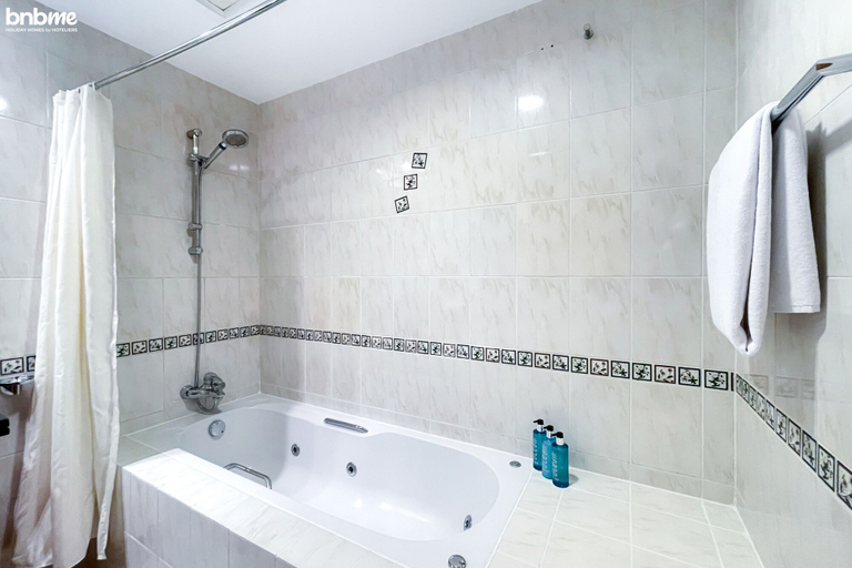Bathroom 4, 1B-Damac Waves-B67 by bnbme homes, Dubai