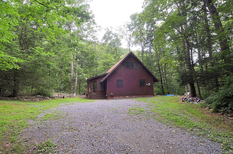 Exterior & Views 2, Rosies Creekside Retreat - 3 BR Escape!, Morgan