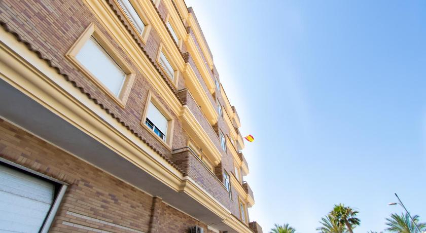 Apartamentos Completos III Carlos III, Almería
