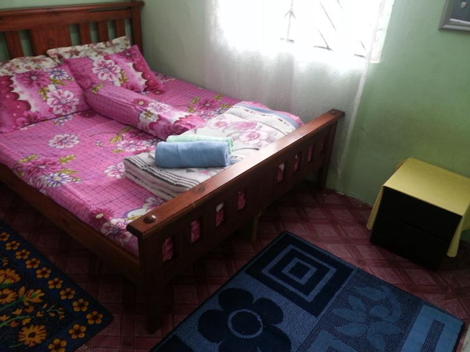 Bedroom 2, Sri Perhentian Pontian Guesthouse, Pontian