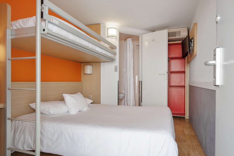 Bedroom 11