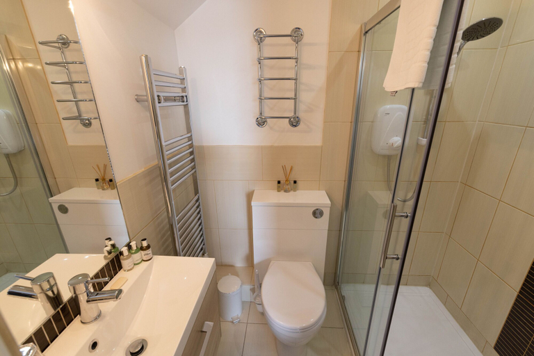 Bathroom 3, Scalloway Hotel, Shetland Islands