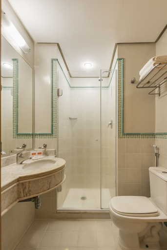Bathroom 4, Monreale Plus Guarulhos International Airport, Guarulhos