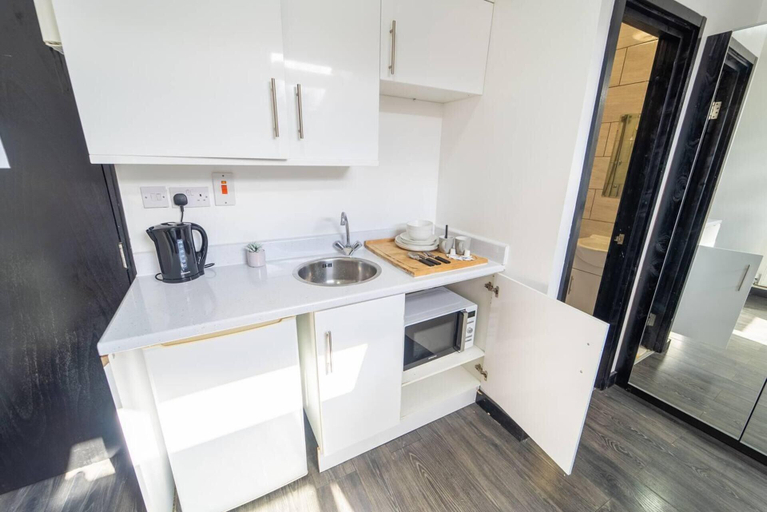 Others 5, Amazing Studio Next to the City, Birmingham