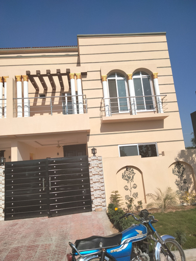 Exterior & Views, Inviting 3-bed House in Jhelum, Rawalpindi