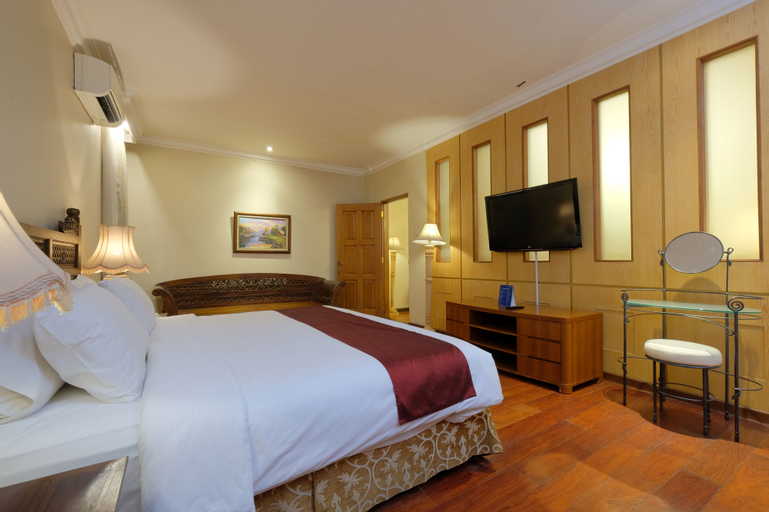 Bedroom 24