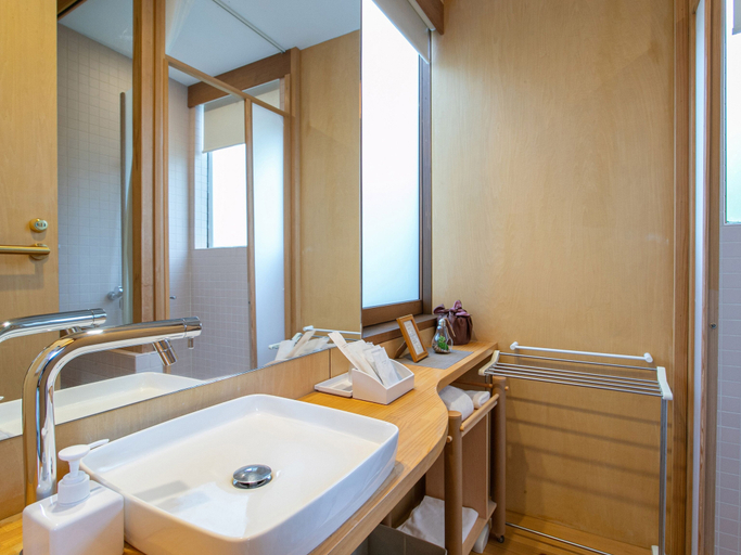 Bathroom 4, Kurpark Nagayu, Taketa