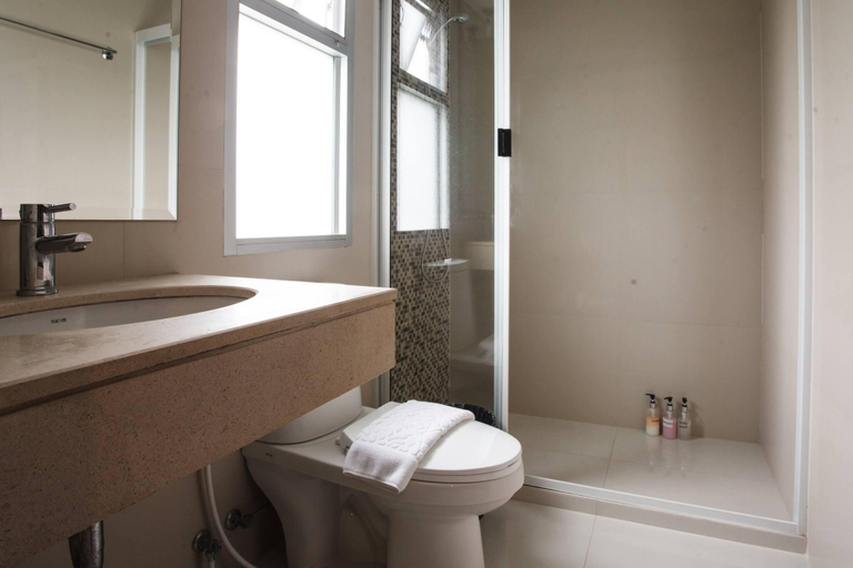 Bathroom 4, 4C-2.5BRs/3bathAS Downtown Bangkok Near Bts/Mrt, Wattana