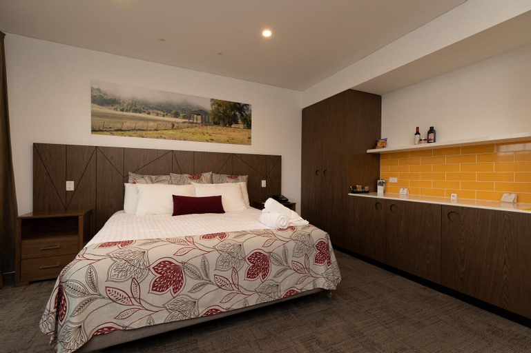 Bedroom 8