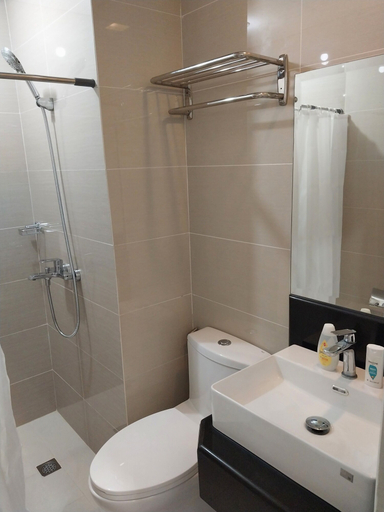 Bathroom 3, Alps Condotel at 150 NAIA T3, Pasay City