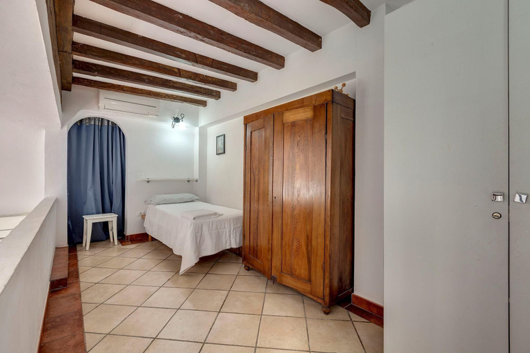 Room 3, Ricasoli 17 G in Firenze, Florence