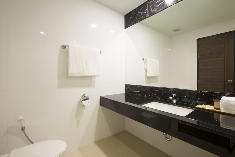 Bathroom 4, Civilize Hotel, Muang Udon Thani