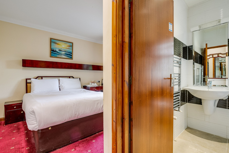 Bedroom 3, London Star Hotel, London