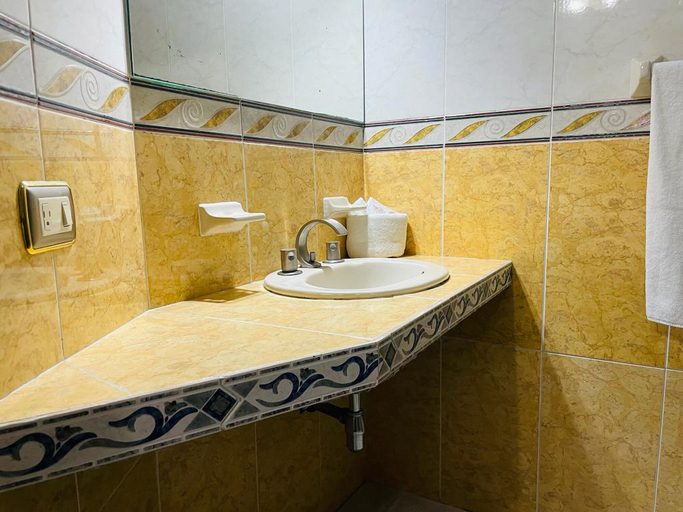 Bathroom 5, Posada La Fuente, Aguascalientes