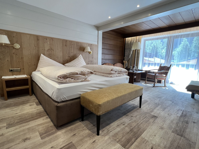 Bedroom 4, Sporthotel St. Anton, Landeck