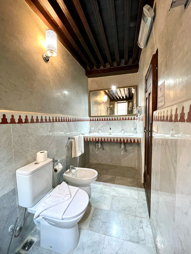 Bathroom 5, Le Grand Alcazar, Fès