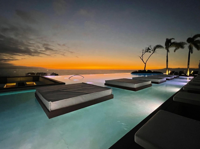 Sport & Beauty 2, D Terrace Luxury Residences, Puerto Vallarta