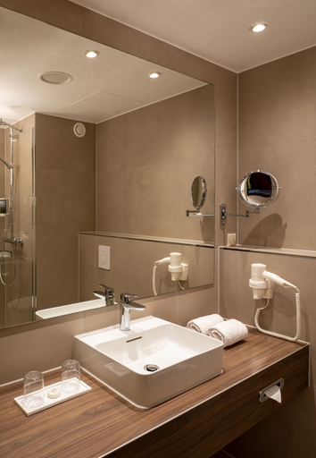 Bathroom 5, Sunday Hotel Hannover, Region Hannover