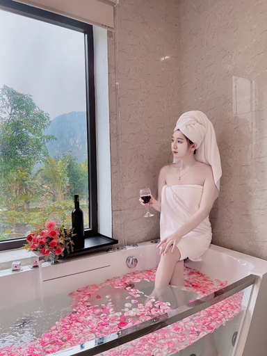 Bathroom, Trang An Resort, Hoa Lư