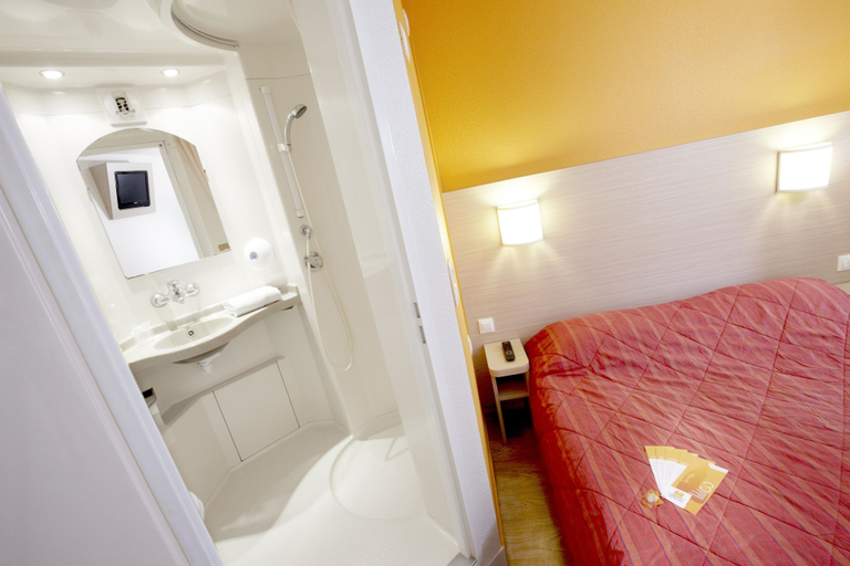 Bedroom 4, Hotel Premiere Classe Pau EST Bizanos, Pyrénées-Atlantiques