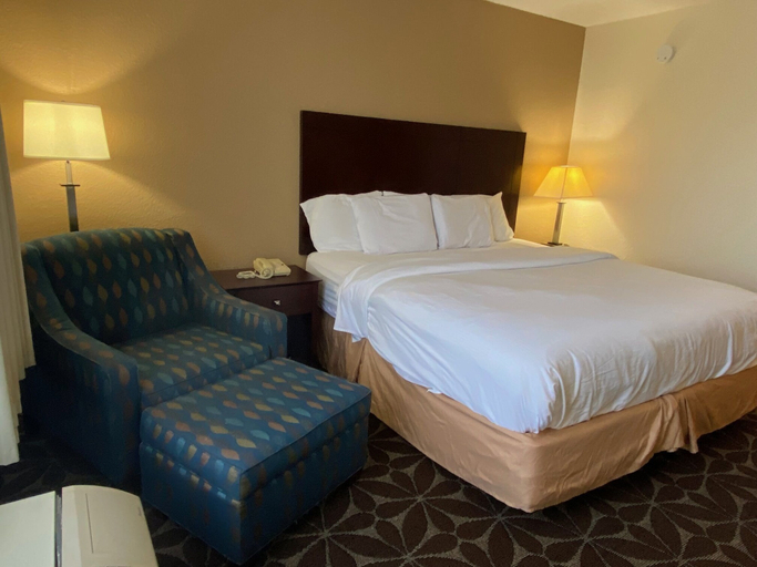 Bedroom 3, Wyndham Garden Williamsburg Busch Gardens Area, York