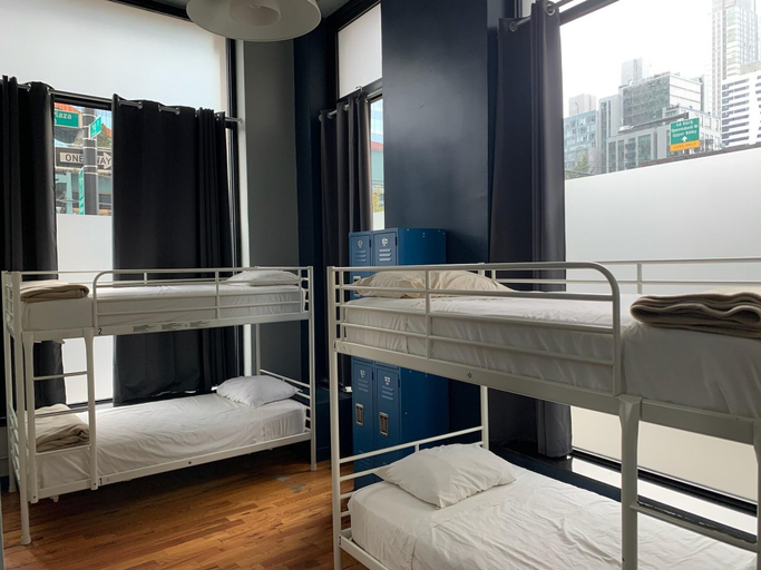 Bedroom 3, Q4 Hotel & Hostel, New York